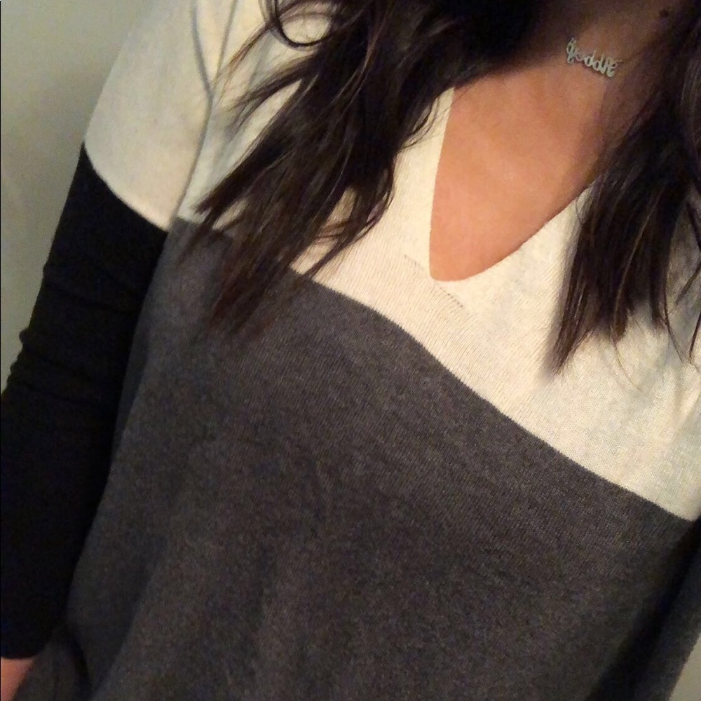 Ann Taylor V Neck Color Block Sweater